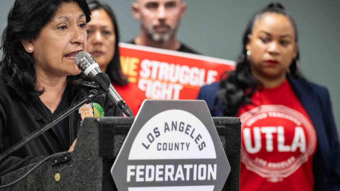 LAUSD teachers and school workers gain labor support in strike push 