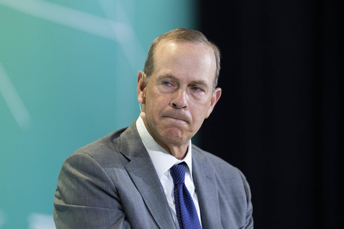  Chevron CFO Eimear Bonner says pump-price relief will take more time 