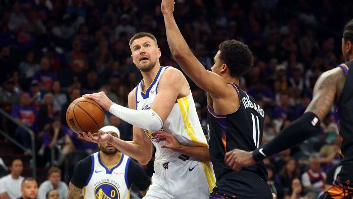 Report: Kristaps Porzingis staying with Warriors on 2-yr, $40M deal 