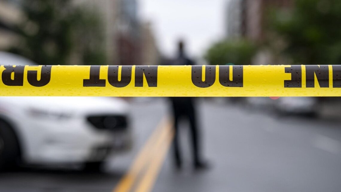 London police arrest woman after 4 men stabbed in Covent Garden