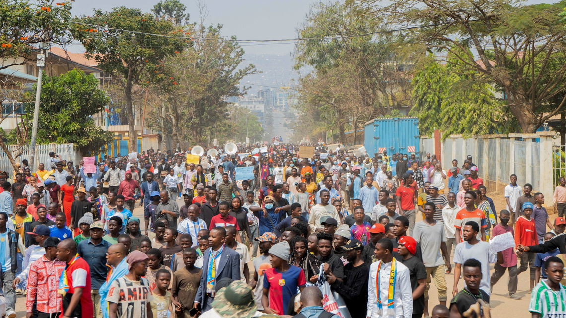 Congo police break up protests against proposed constitutional changes