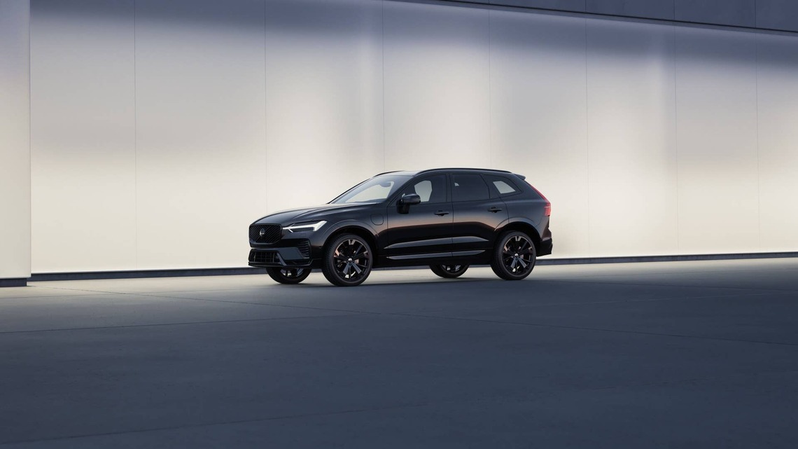 We Compared the 2026 Volvo XC60 and Audi Q5. One Comes Out Ahead