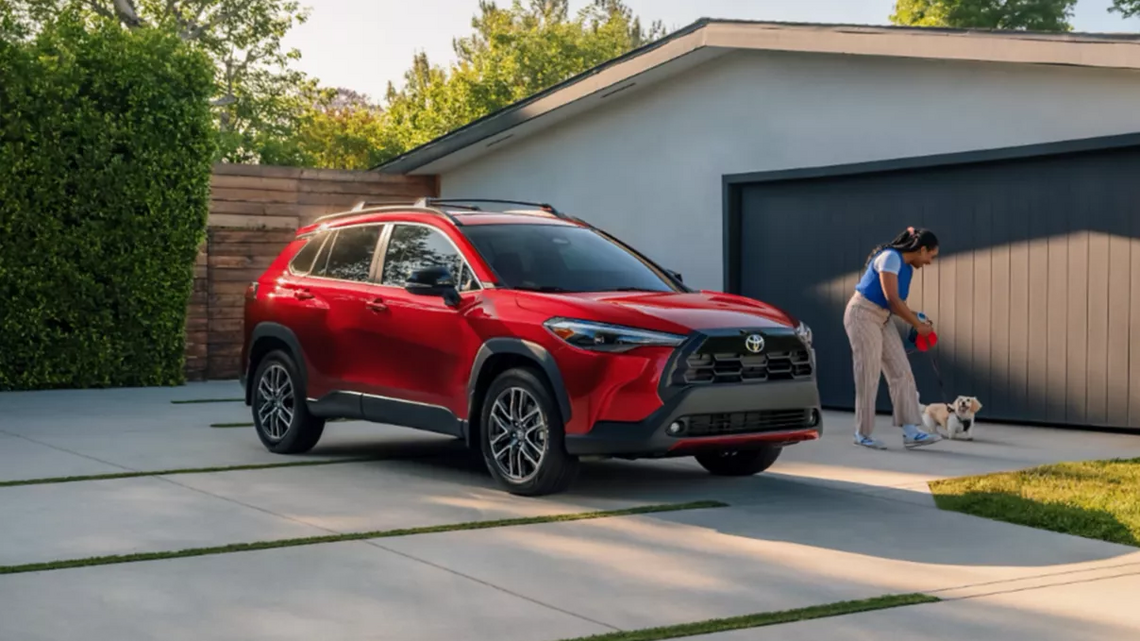 2026 Toyota Corolla Cross vs. Honda HR-V: Which Gets Better Gas Mileage?