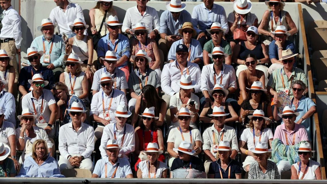 Europe copes with record-breaking spring heat wave 