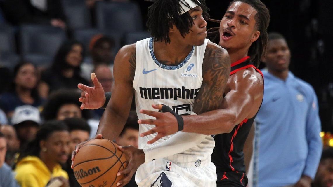 Giannis Antetokounmpo, Bucks at impasse as Grizzlies visit 