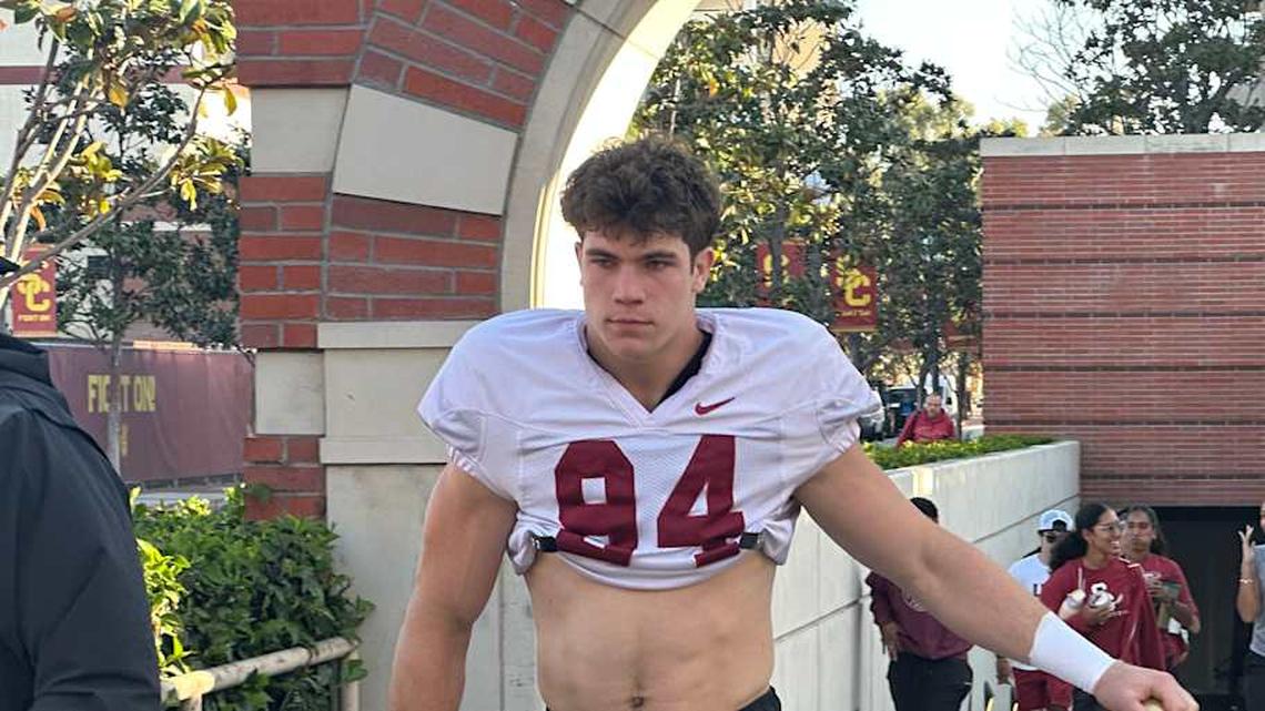  USC Trojans freshman defensive end Luke Wafle | USC Trojans freshman defensive end Luke Wafle 