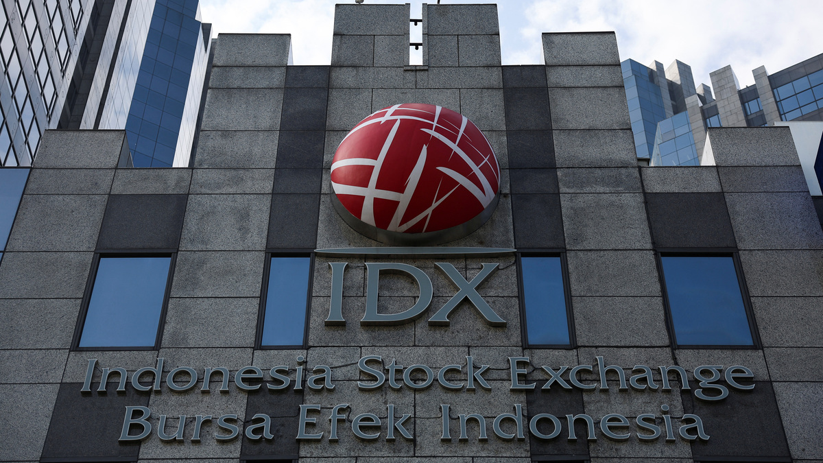 'Panic' selling hits Indonesian markets on MSCI expulsion threat 