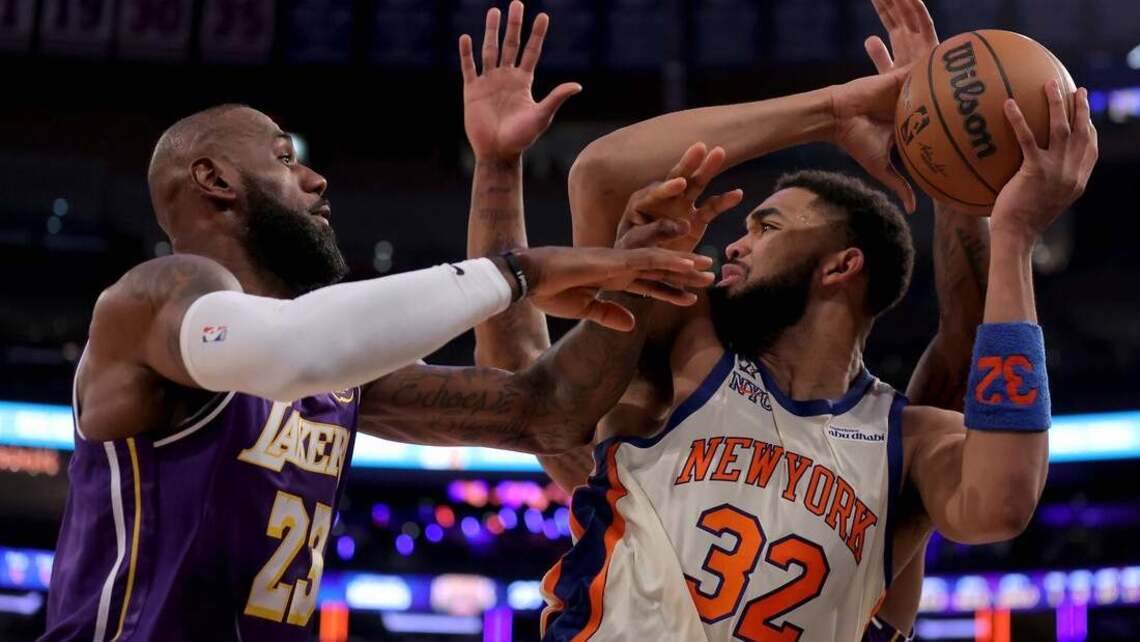 Knicks to raise banner as revamped Sixers look to follow suit