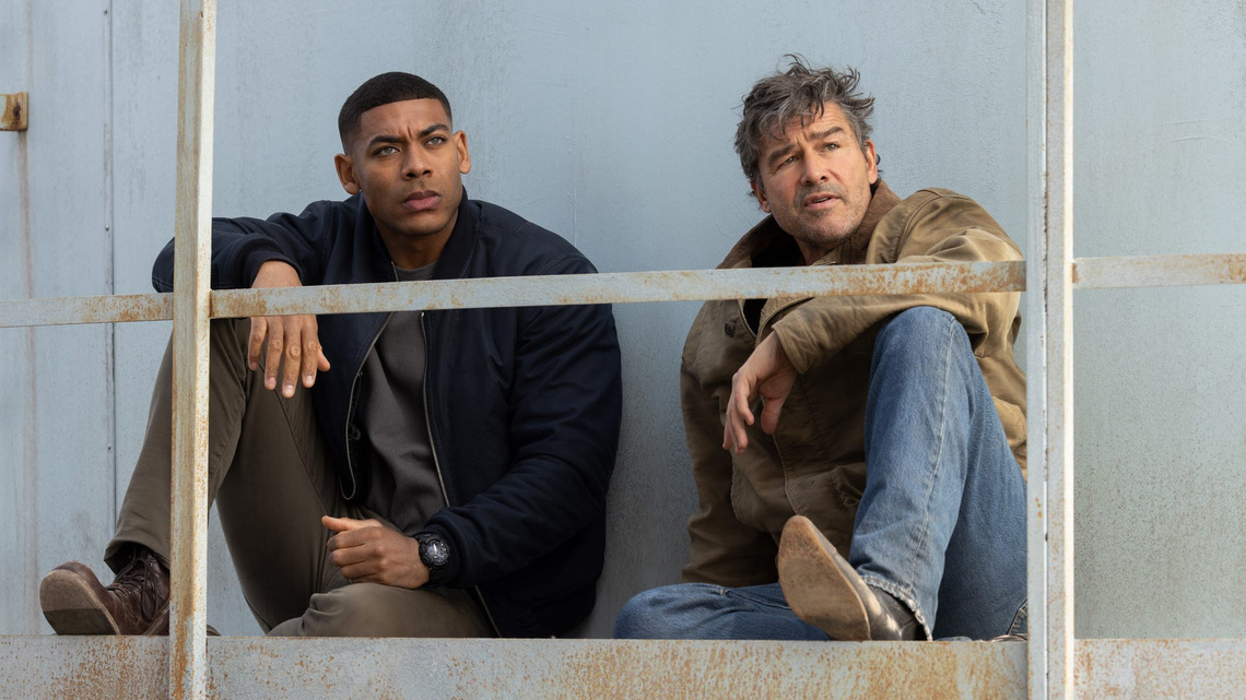 Kyle Chandler, Aaron Pierre power up HBO's 'Lanterns' as 'imperfect' space cops 