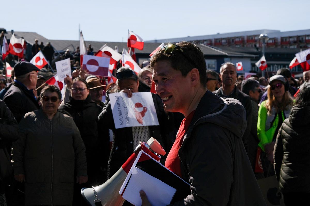 People gather to protest on the day of the opening of a new U.S. consulate in Nuuk, Greenland, May 21, 2026. REUTERS/Tim Barsoe