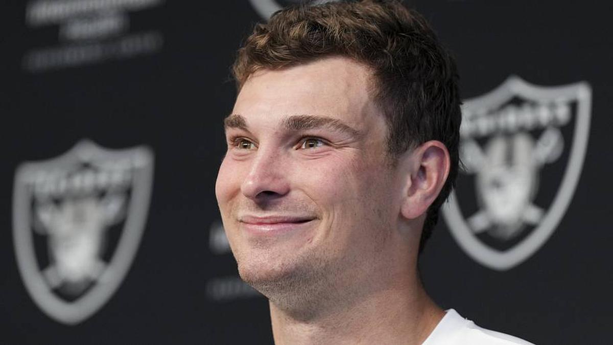  May 2, 2026; Henderson, NV, USA; Las Vegas Raiders quarterback Fernando Mendoza (15) speaks during a news conference at the team's Rookie Minicamp at Intermountain Health Performance Center. Mandatory Credit: Candice Ward-Imagn Images | Candice Ward-Imagn Images 