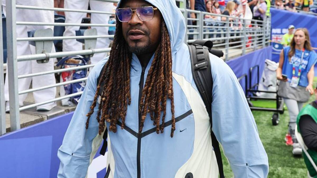  Marshawn Lynch tried to go incognito. | Al Sermeno/ISI Photos/Getty Images 