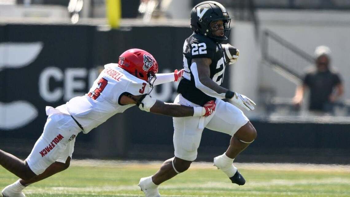 Last-second fumble recovery leads Vandy to wild win over NC State 