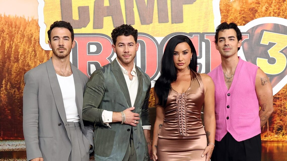 Demi Lovato Reunites With Ex Joe Jonas and Jonas Brothers for 'Camp Rock 3' 