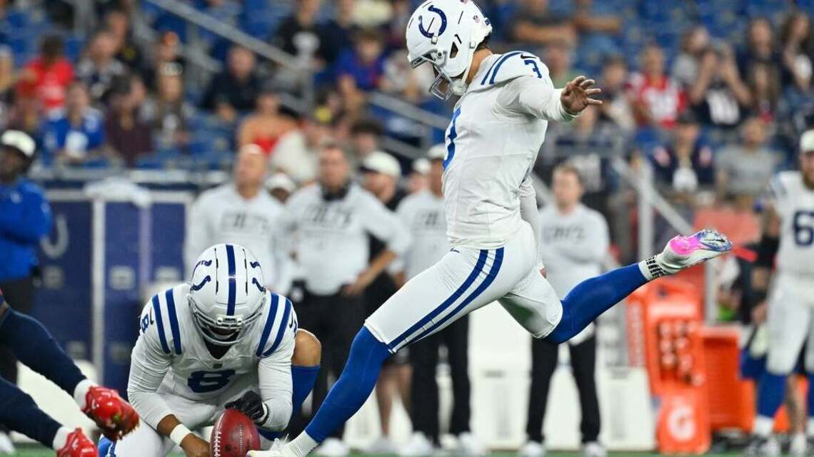 Reports: Colts' ST coordinator suffers torn knee ligaments in collision 