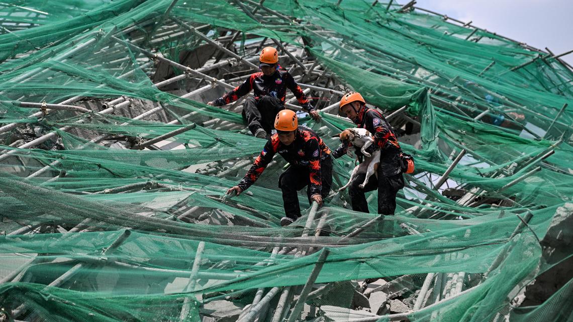 Philippines ends rescue efforts as hope fades for victims of building collapse 