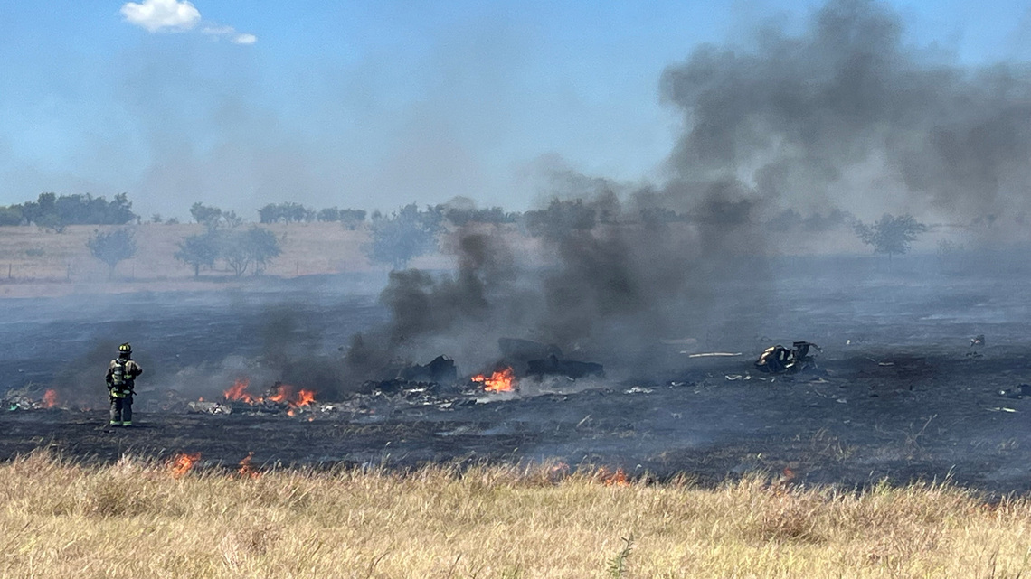 Two Army soldiers killed in Texas helicopter crash