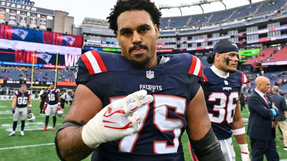 Patriots to be without both starting guards for Thursday night matchup vs. Bears