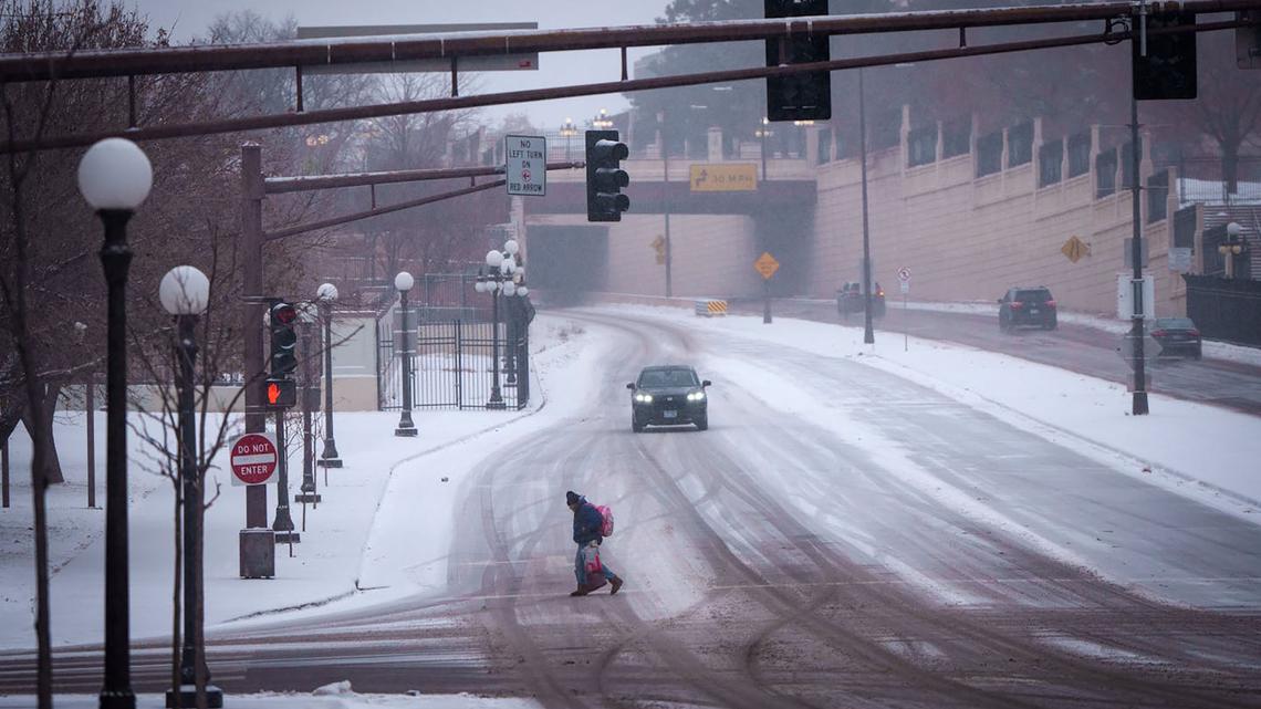 Wild US weather halts flights, dumps snow and knocks out power 