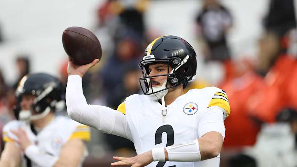  Dec 28, 2025; Cleveland, Ohio, USA; Pittsburgh Steelers quarterback Mason Rudolph (2) warms up before the game against the Cleveland Browns at Huntington Bank Field. Mandatory Credit: Scott Galvin-Imagn Images | Scott Galvin-Imagn Images 