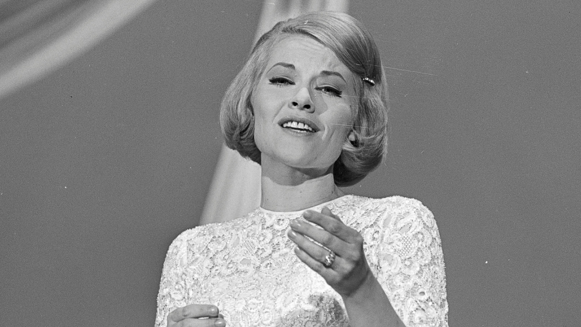 1950 Country Ballad Named No. 1 Hit Became a Timeless Anthem 