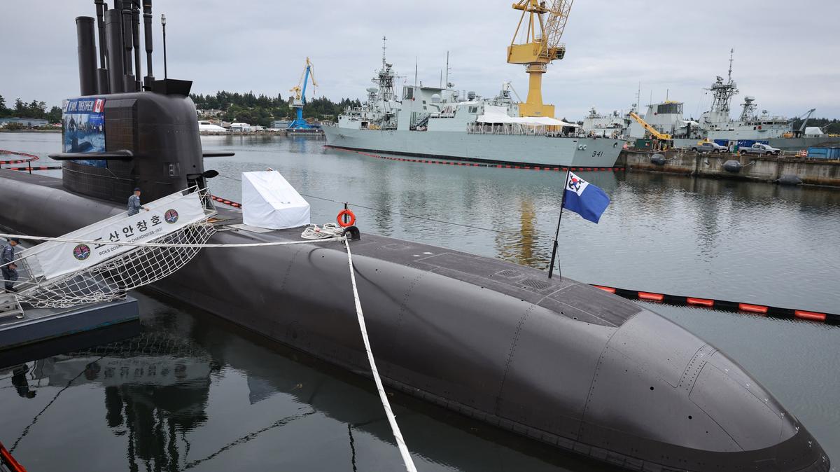 South Korean KSS-III submarine ROKS Dosan Ahn Chang-ho docks at the home port of Canada's Pacific fleet following exercises, at Canadian Forces Base (CFB) Esquimalt near Victoria, British Columbia, Canada, May 25, 2026. REUTERS/Chris Helgren