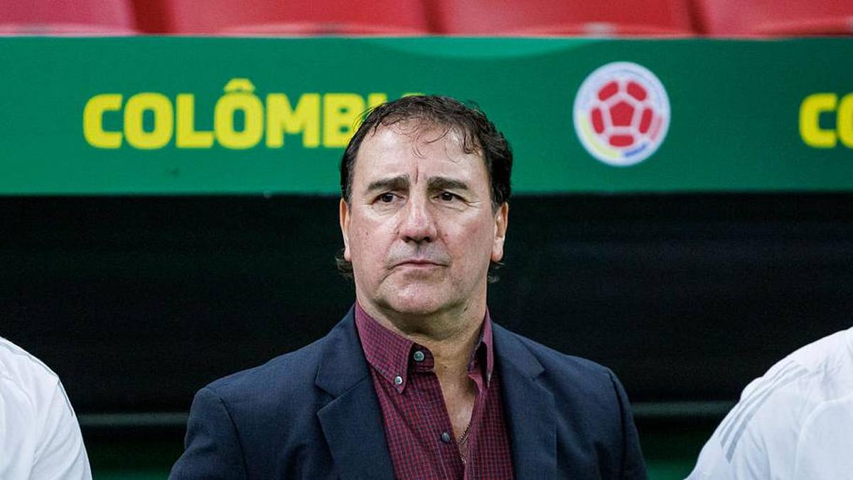  Néstor Lorenzo is hoping to inspire Colombia to greatness this summer. | Mauricio Duque/Eurasia Sport Images/Getty Images 