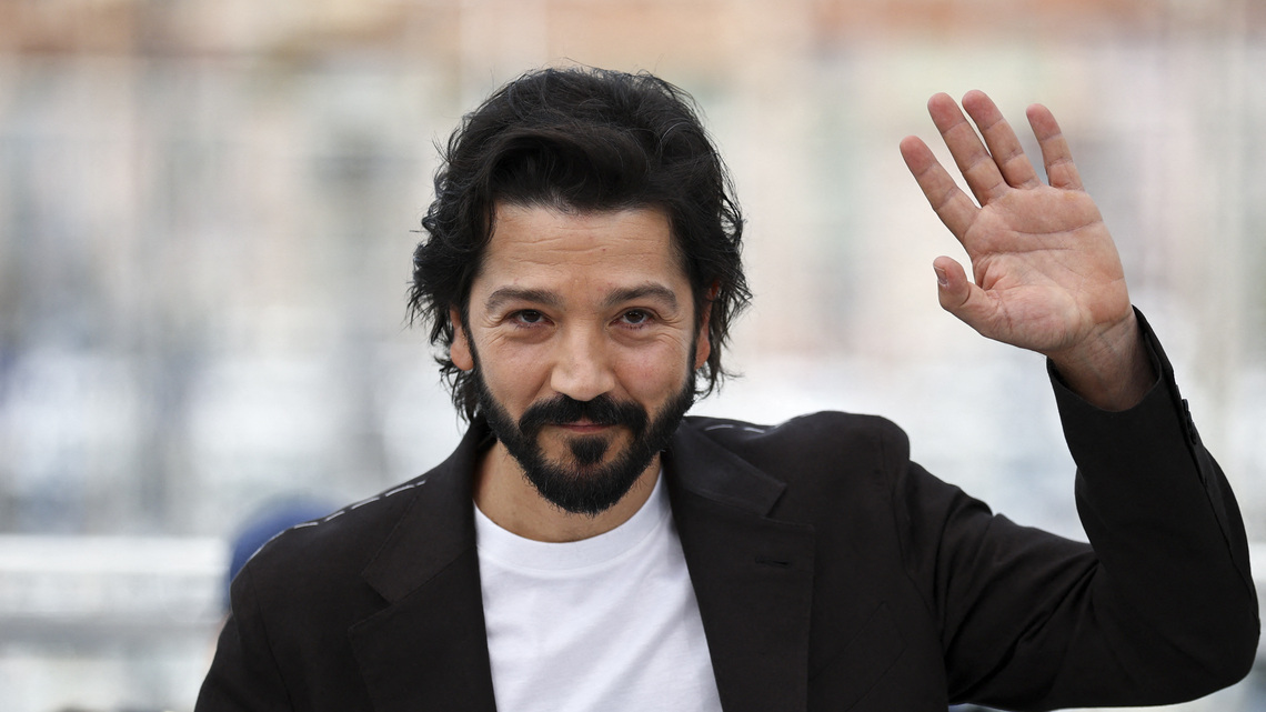 Sarajevo Film Festival to honour Mexican actor Diego Luna, Iran's filmmaker Farhadi 