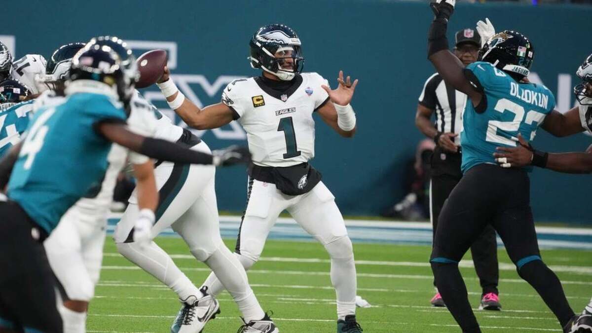 Eagles place QB Jalen Hurts (blood clot) on IR ahead of game vs ...