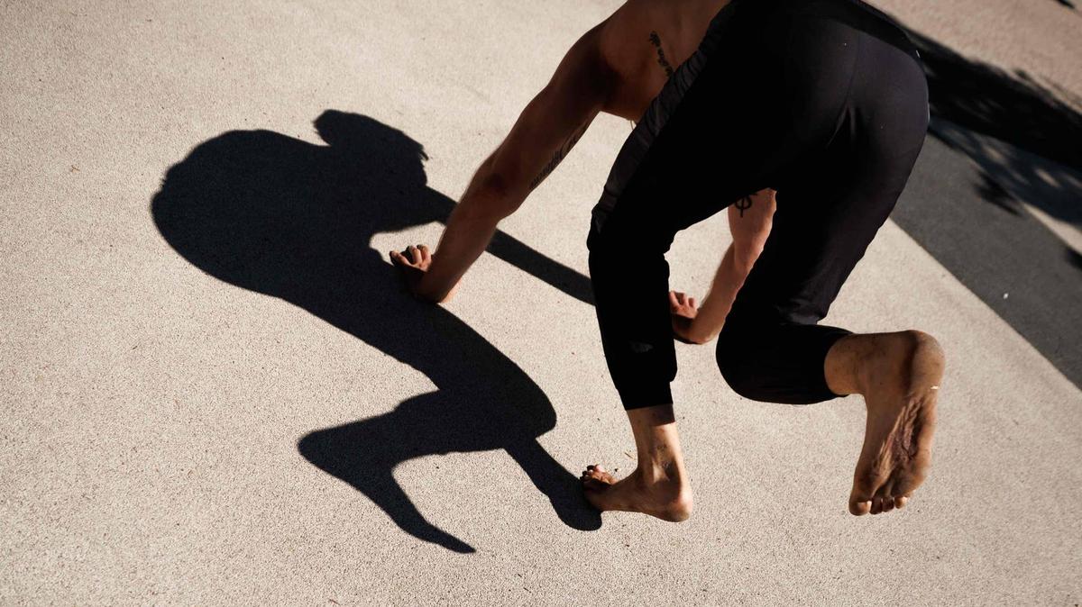 TORONTO, ON - DECEMBER 30: Spiderman walk demonstrated by Jordan Symonds, co-owner and head coach at Reebok Crossfit in Liberty Village demonstrates bodyweight exercises that people can perform with minimal equipment. (Chris So/Toronto Star via Getty Images). 