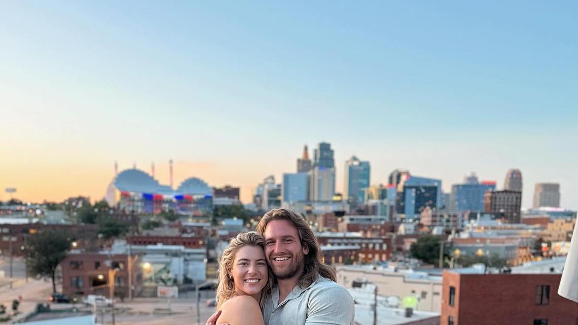 ‘Love Is Blind' Couples Who Got Together After Show: Where Are They Now? 