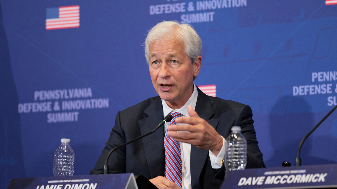 Exclusive-JPMorgan CEO Dimon leads new cross-industry effort to tackle AI risks 