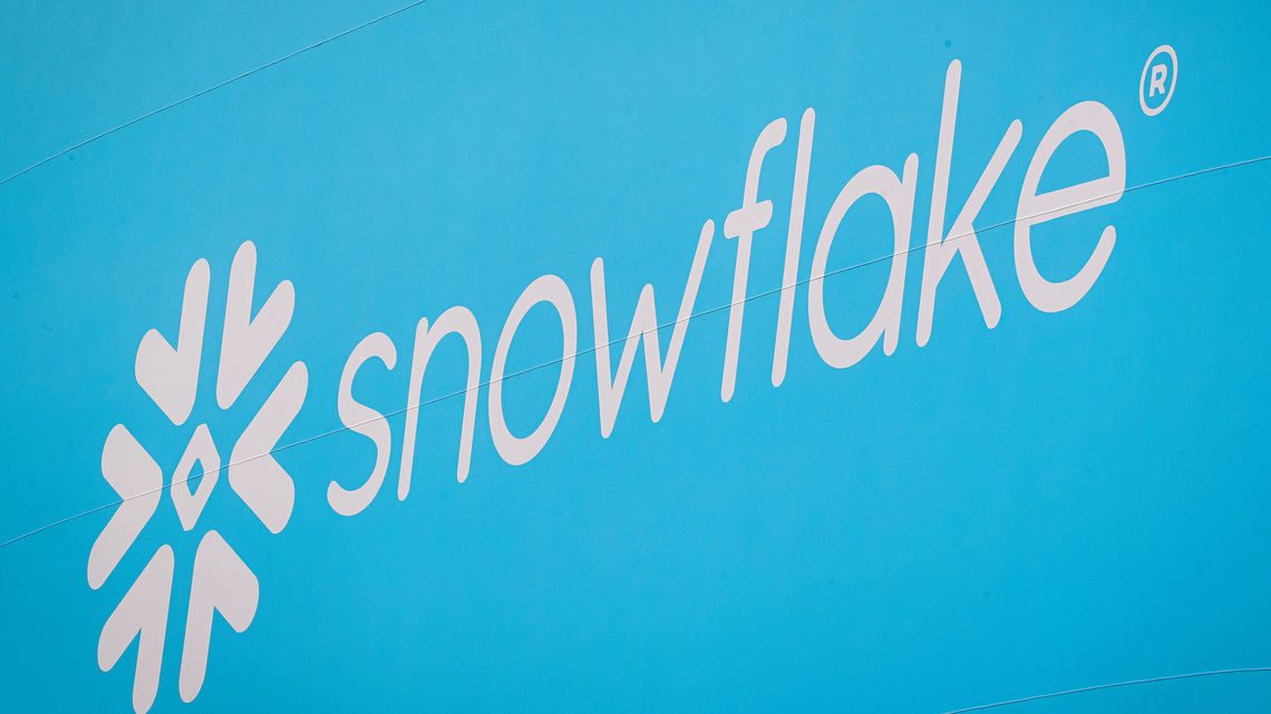 Snowflake results boost software stocks as AI demand drives growth