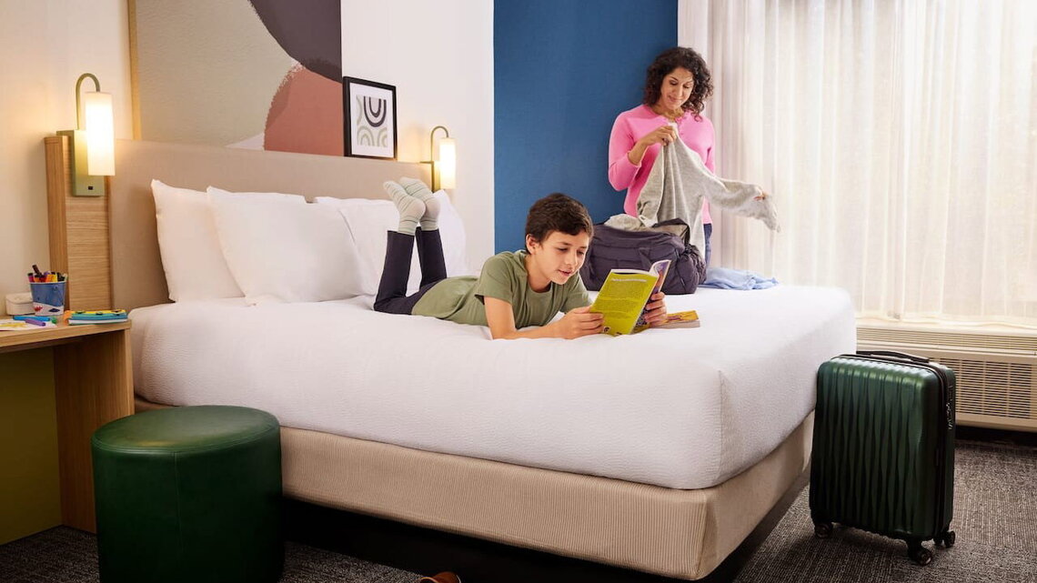 The Best Way to Score an Affordable Fall Getaway (We Did the Math) 