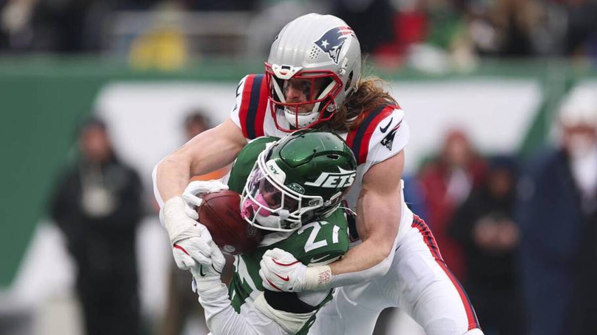  Dec 28, 2025; East Rutherford, New Jersey, USA; New England Patriots safety Brenden Schooler (41) tackles New York Jets safety Malachi Moore (27) during the third quarter of the game at MetLife Stadium. Mandatory Credit: Vincent Carchietta-Imagn Images | Vincent Carchietta-Imagn Images 