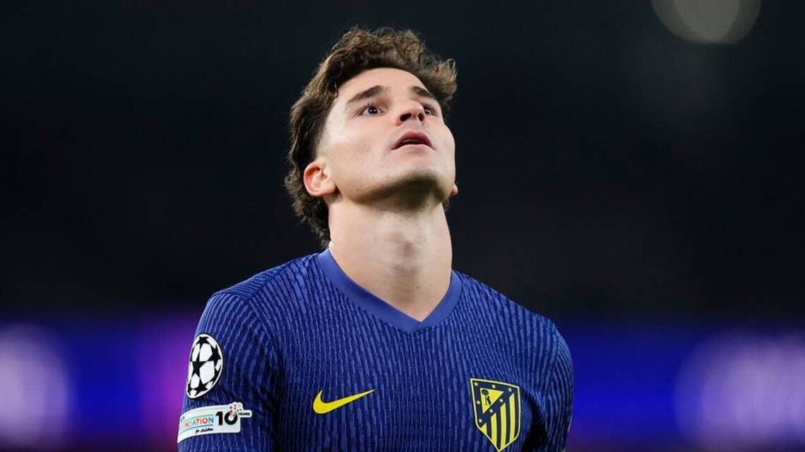 Atletico Madrid Chief's Strange Julian Alvarez Message Puts Barcelona, Real Madrid on Alert
