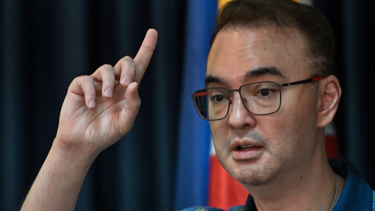 Philippine Senate President Alan Peter Cayetano gestures during a press conference at the Philippine Senate in Pasay City, Metro Manila, Philippines, May 14, 2026. REUTERS/Noel Celis/File Photo