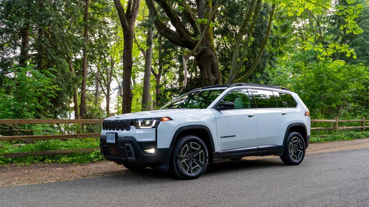  2026 Jeep Cherokee Limited 4x4 Cole Attisha