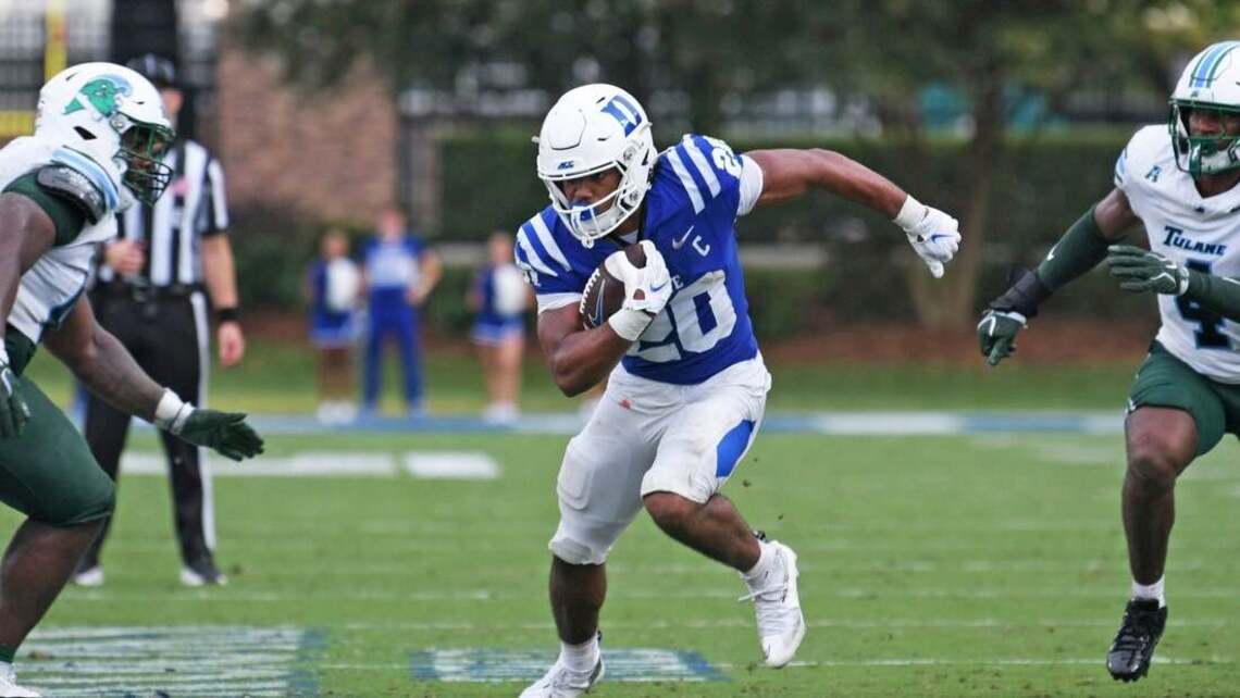 Illinois digs in to defend new-look Duke, RB Nate Sheppard 