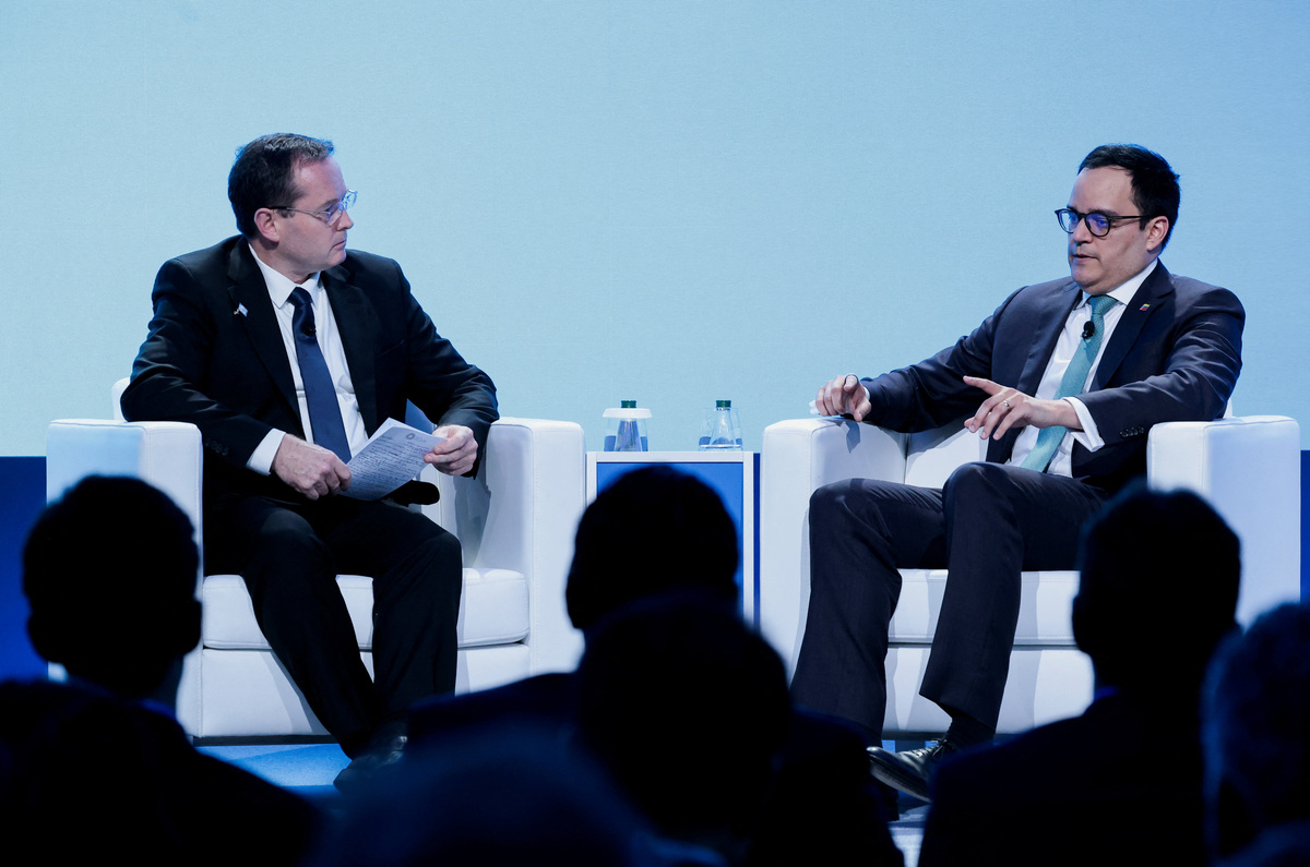 Top economic adviser says Venezuela aims to publish debt sustainability ...