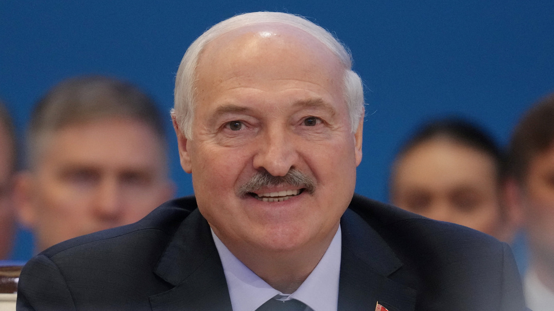 Belarusian leader Lukashenko pardons 32 prisoners, his administration says 