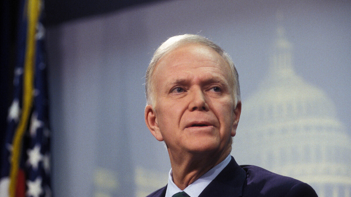 Then-U.S. Sen. Bob Packwood, R-Ore., gives a speech at a Financial Committee meeting in Washington, D.C., on June 14, 1994. (Chris Kleponis/ZUMAPRESS.com/TNS)