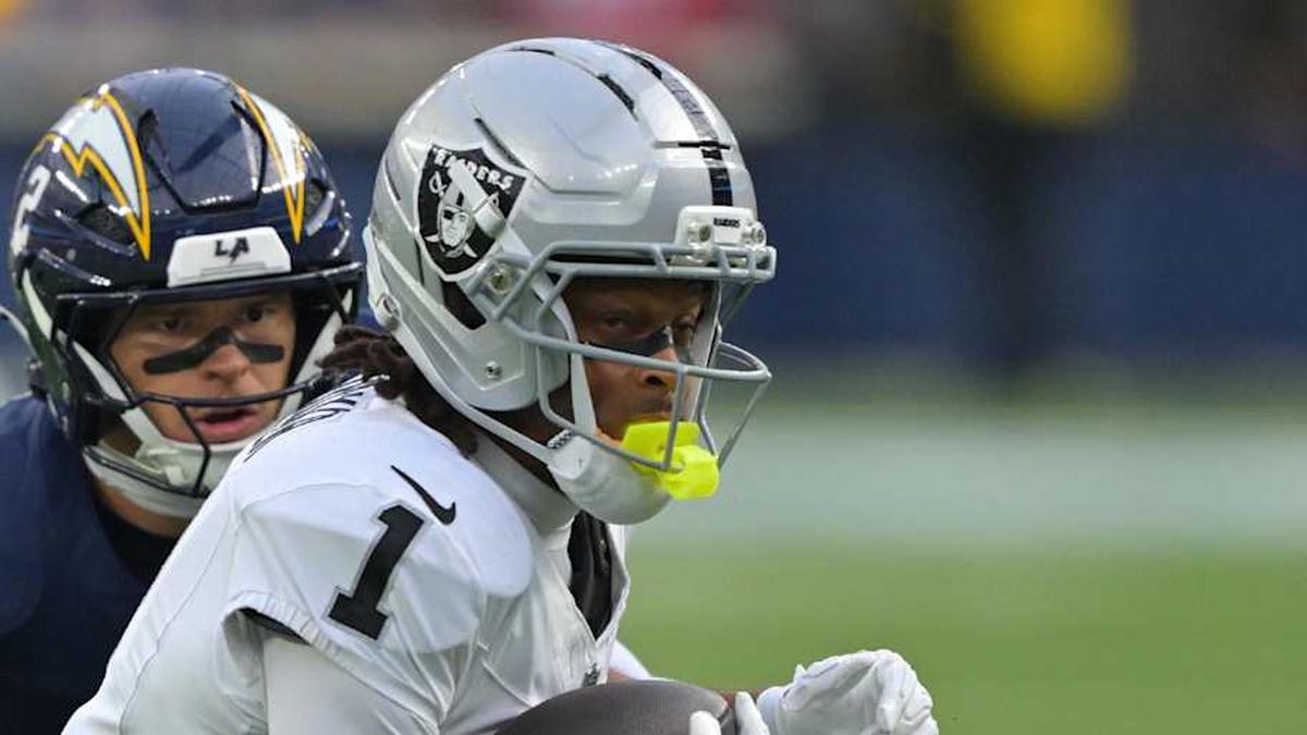  Nov 30, 2025; Inglewood, California, USA; Las Vegas Raiders wide receiver Tre Tucker (1) makes a catch against the Los Angeles Chargers during the first half at SoFi Stadium. Mandatory Credit: Jayne Kamin-Oncea-Imagn Images | Jayne Kamin-Oncea-Imagn Images 