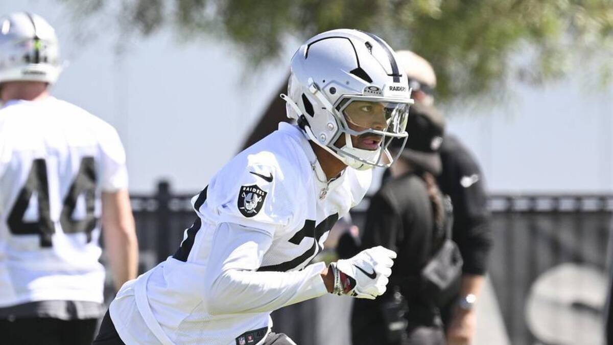 May 28, 2026; Henderson, NV, USA; Las Vegas Raiders cornerback Jermod McCoy (28) runs a drill during organized team activities at Intermountain Health Performance Center. Mandatory Credit: Candice Ward-Imagn Images | Candice Ward-Imagn Images 