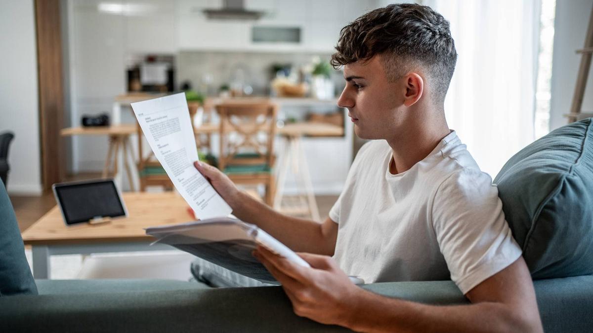  Federal student loan rates are rising again, increasing long-term repayment costs and adding hundreds more in interest for borrowers nationwide. 