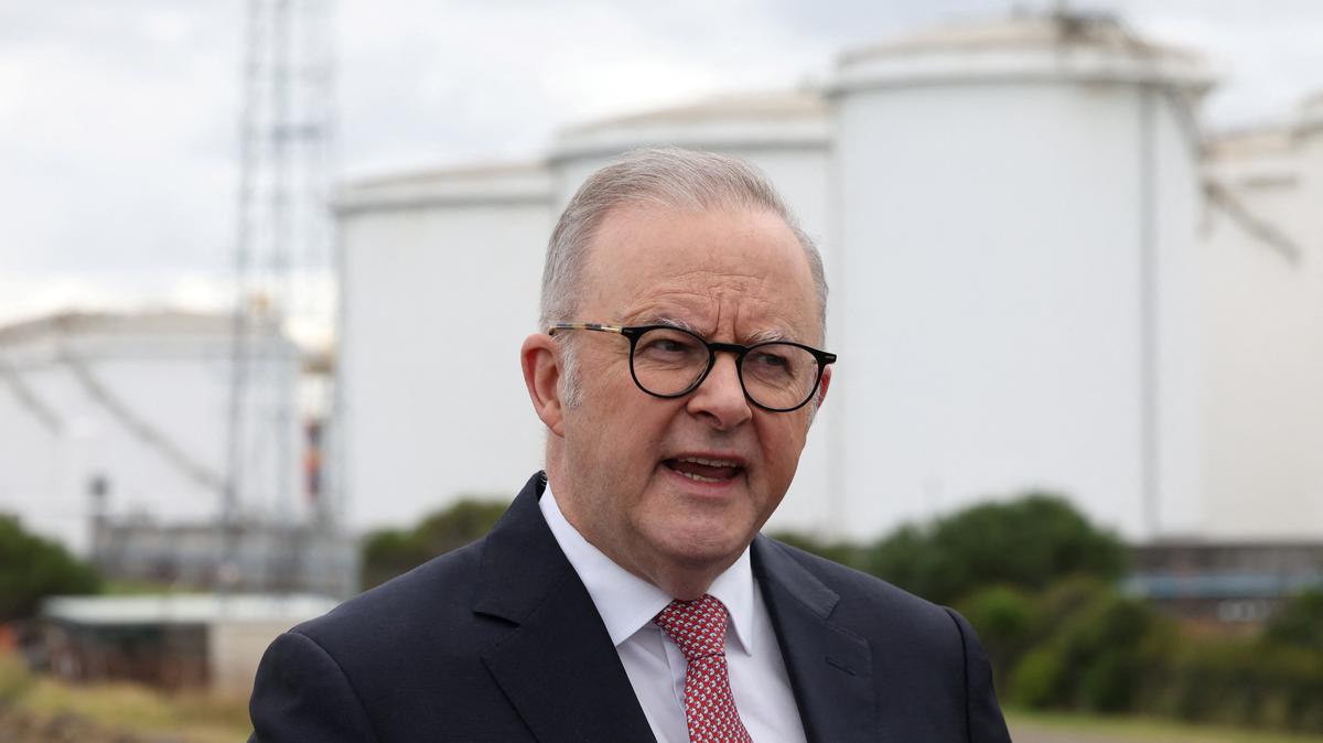 Australia's Prime Minister Anthony Albanese speaks during a press conference at Port Botany in Sydney, Australia, April 22, 2026. REUTERS/Hollie Adams