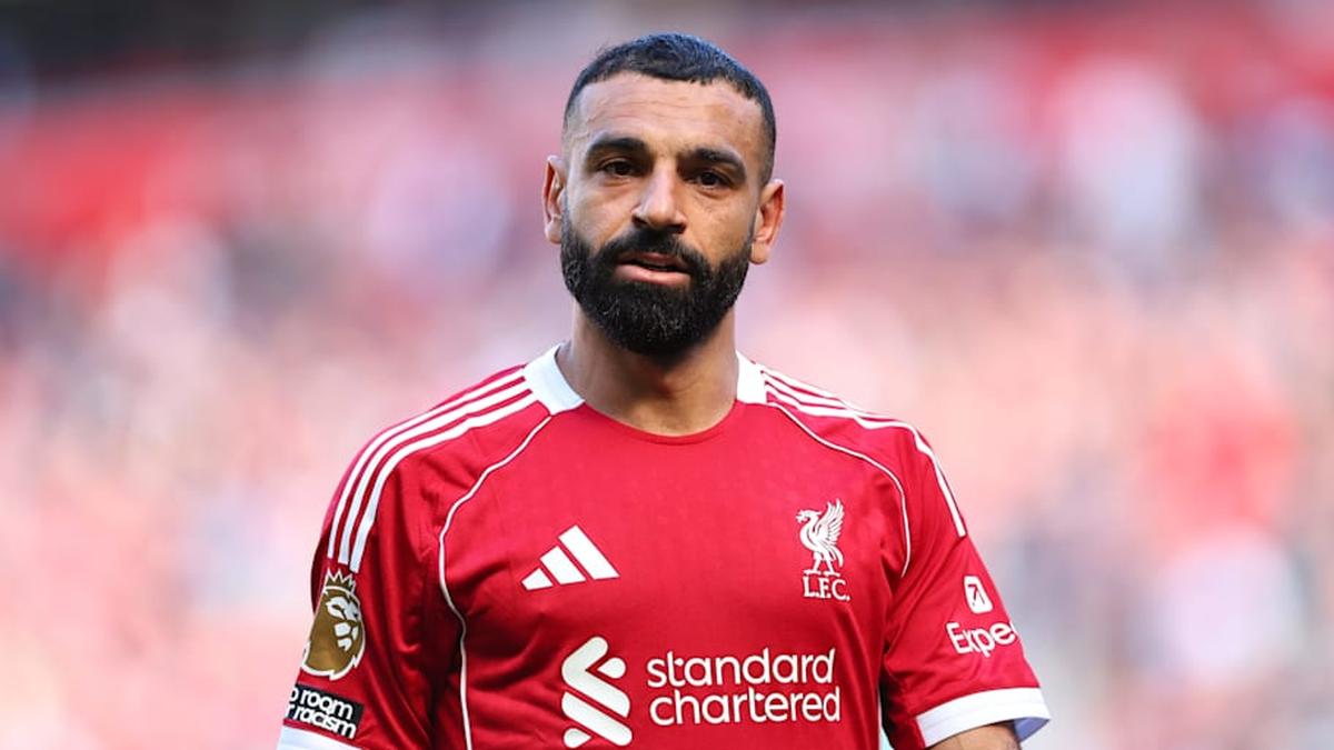  Mohamed Salah is yet to decide his next move. | Robbie Jay Barratt/AMA/Getty Images 