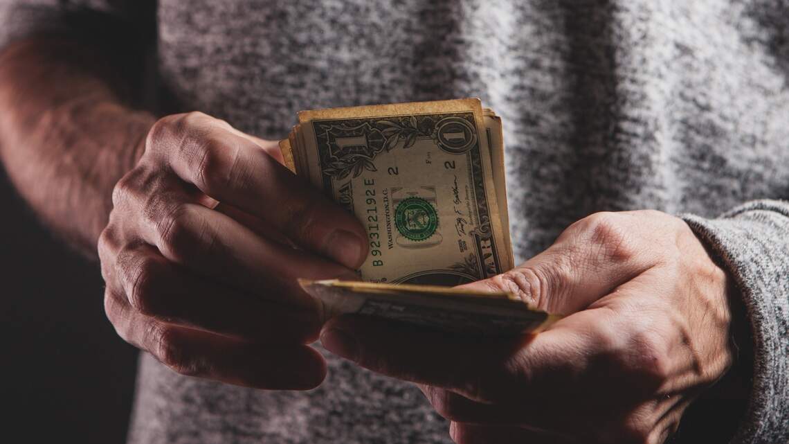 Can feeling poorer than your peers affect your happiness and health?