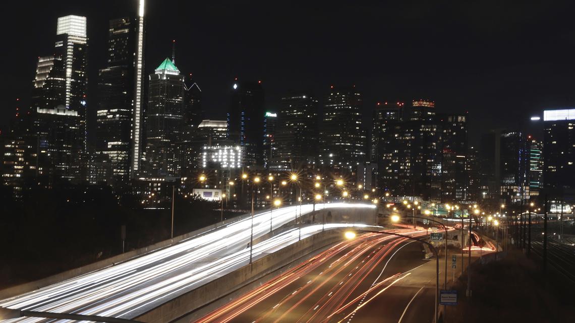 The Philadelphia Center City skyline as seen from the Spring Garden Street bridge just over the Schuylkill Expressway in 2024. (Elizabeth Robertson/The Philadelphia Inquirer/TNS)