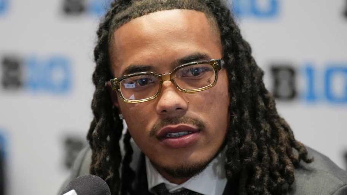  Jul 24, 2025; Las Vegas, NV, USA; USC wide receiver Makai Lemon speaks to the media during the Big Ten NCAA college football media days at Mandalay Bay Resort. Mandatory Credit: Lucas Peltier-Imagn Images | Lucas Peltier-Imagn Images 